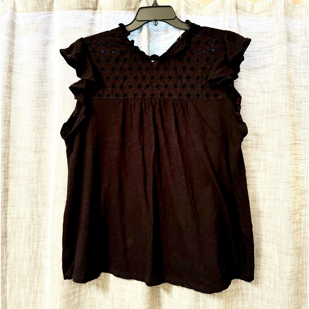Black sleeveless top, Loft size XL. Cute tie in back
